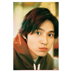 JJ独占! 岡田健史くんの住む街で。