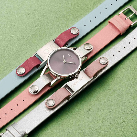 Tシャツ1枚でもおしゃれに見える、「#MYCALVINS」で真夏も私らしく！