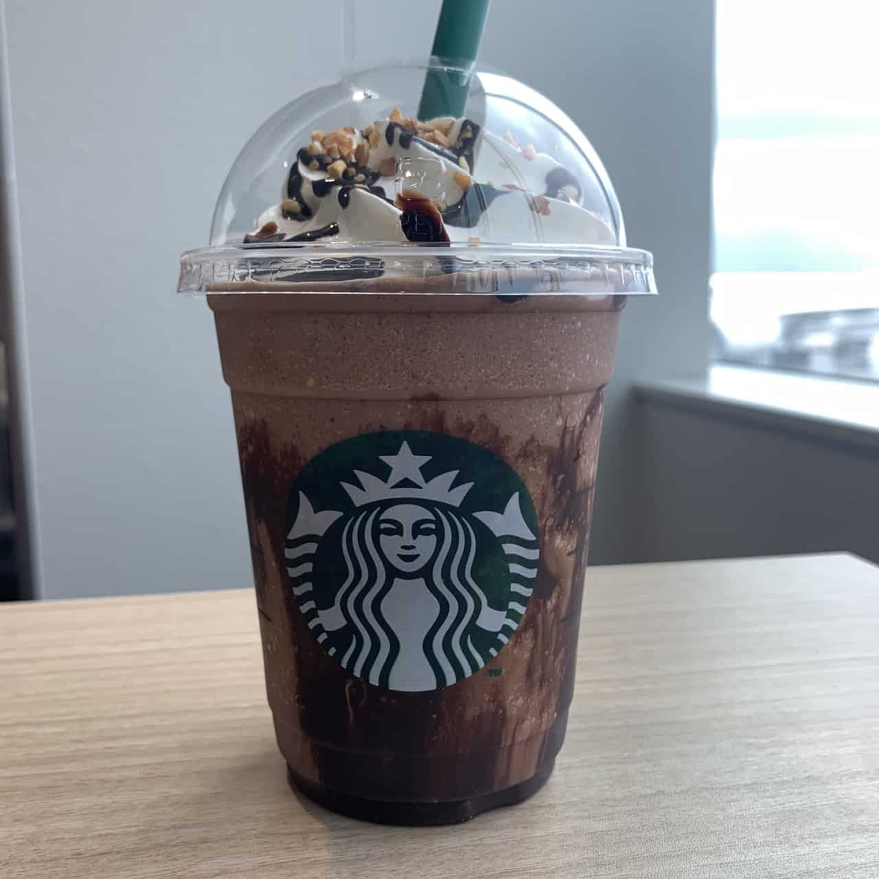 スタバの新作こんなに美味しいの!? 現役店員が激推しする㊙カスタマイズ