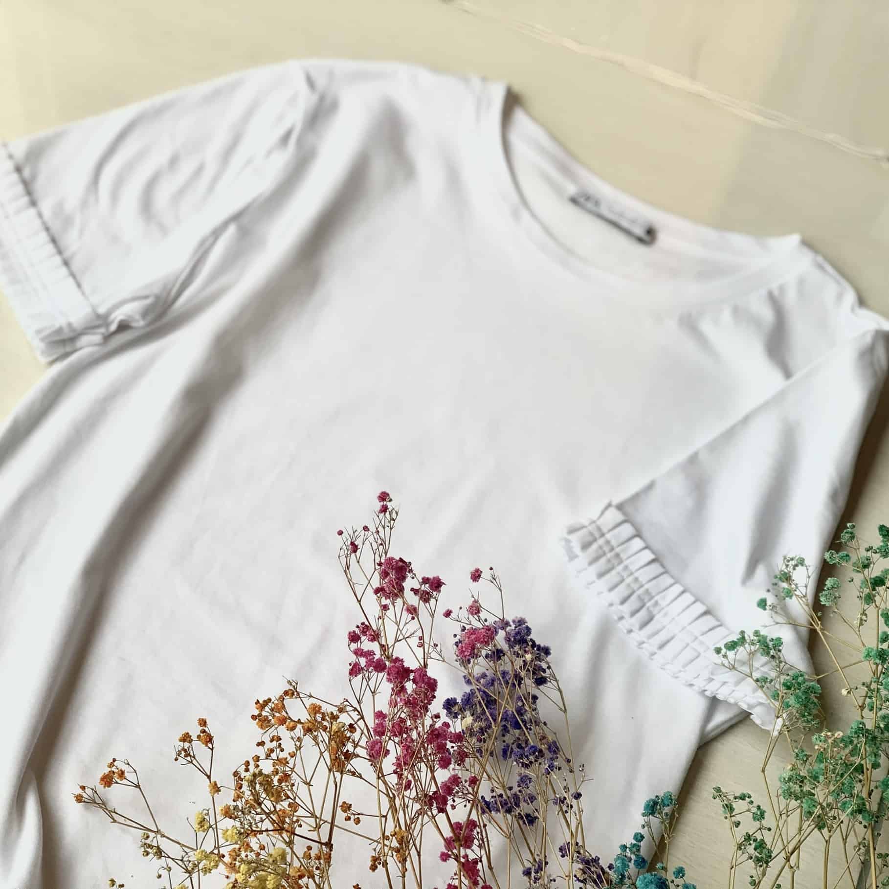 なんと1190円！ZARA白Tシャツがコスパ最高だった件 - JJ