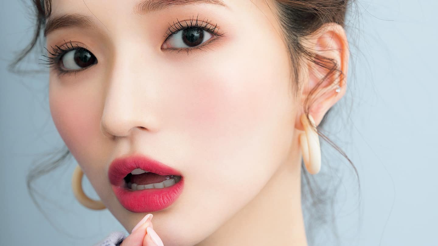 人気k Popアイドルのメイクさん直伝 今年一番使ったコスメはこれ