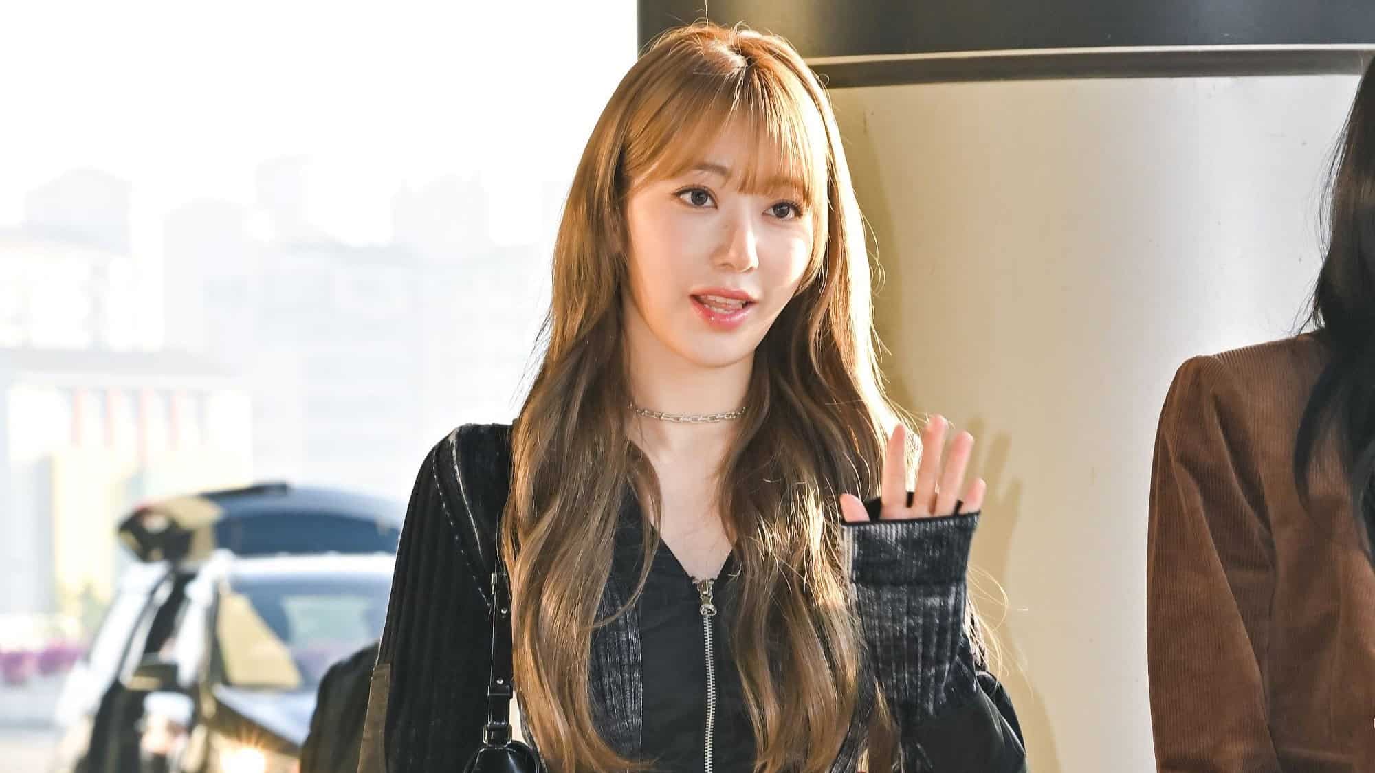 ルセラフィム サクラ 宮脇咲良 着用 instantfunk シャツ 📸解禁】宮脇咲良トップバッター❗ 韓国の大手芸能事務所・HYBE