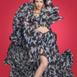 【JJ創刊50周年／歴代専属モデル】藤井萩花が50周年キービジュアル撮影に登場！「妹の夏恋との2人表紙が1番印象に残っています」