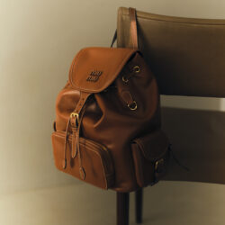 【MIUMIU／ミュウミュウ】フォルムが美しいレザーバッグ3選